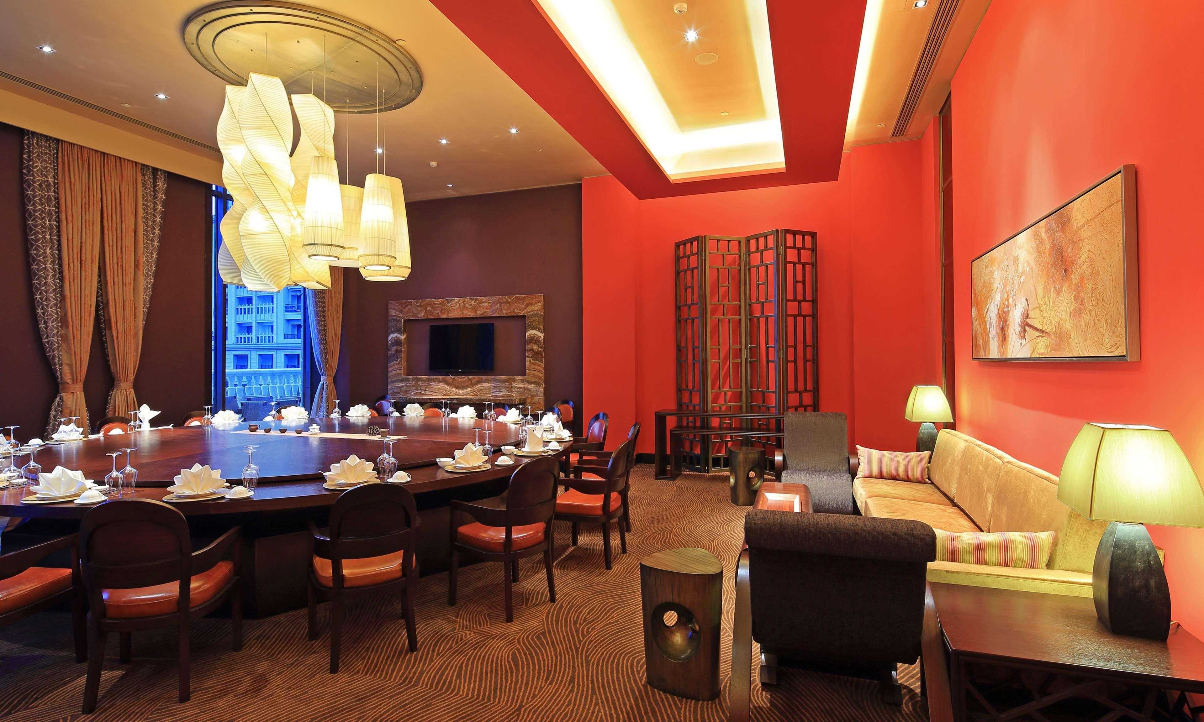 Hilton Qingdao Golden Beach - Beer Halls Exterior foto