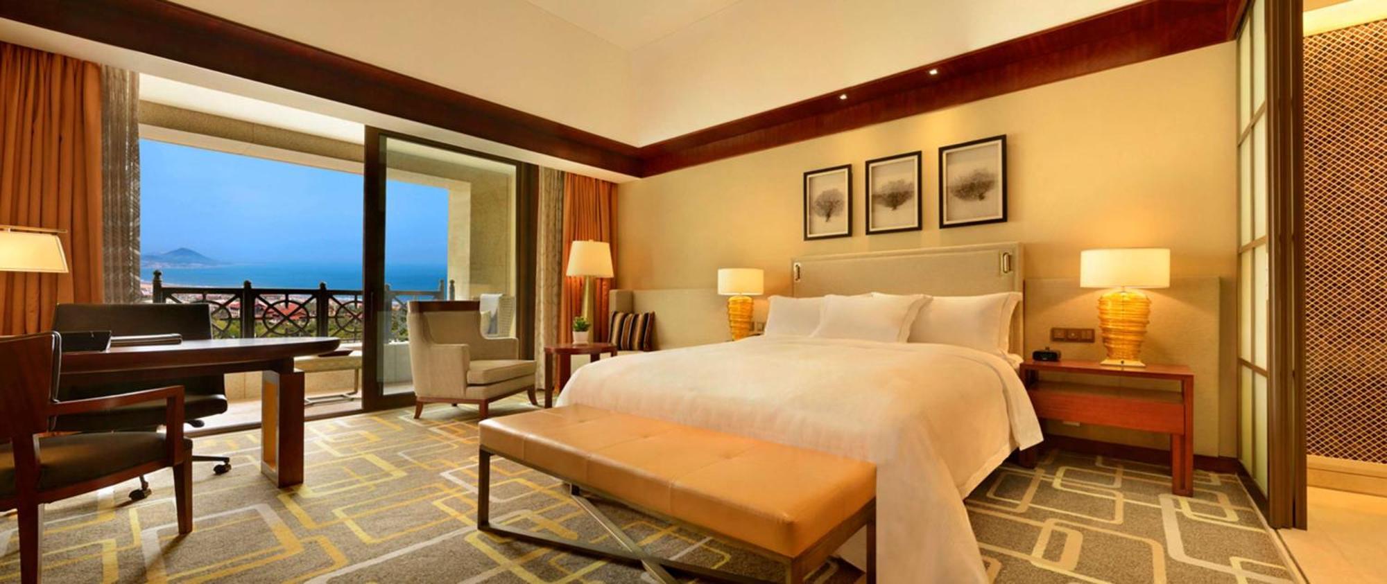 Hilton Qingdao Golden Beach - Beer Halls Exterior foto